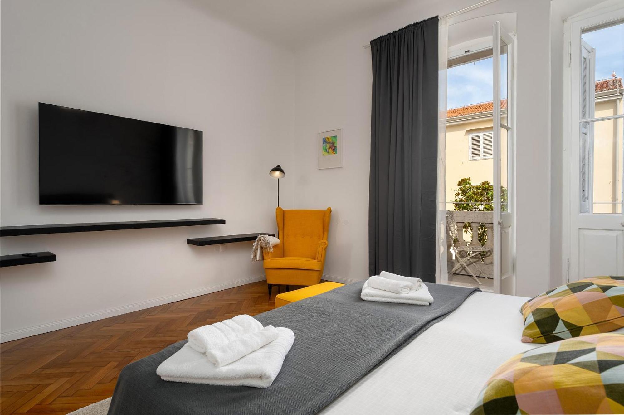 Romeo And Juliet Apartment With Balcony And Sea View Poreč Exterior foto